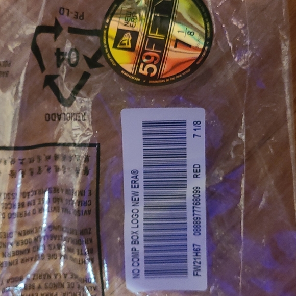 Supreme full back 7 1/8 - Picture 6 of 7